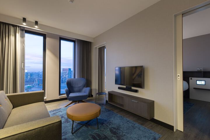 Room 11 of 47