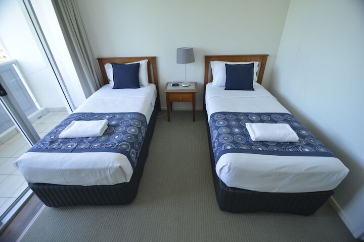 Room 27 of 134