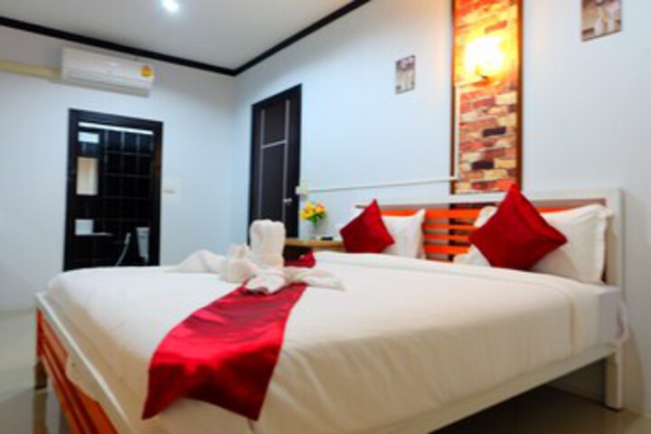 Room 8 of 20