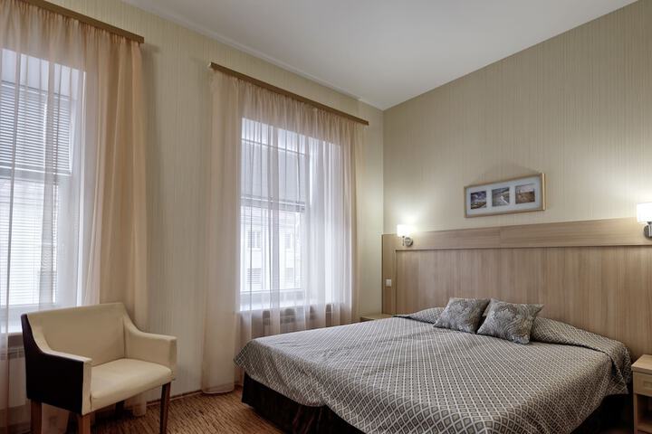 Room 4 of 21