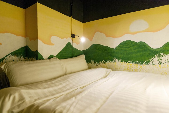 Room 25 of 67