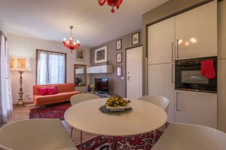 Room 44 of 61