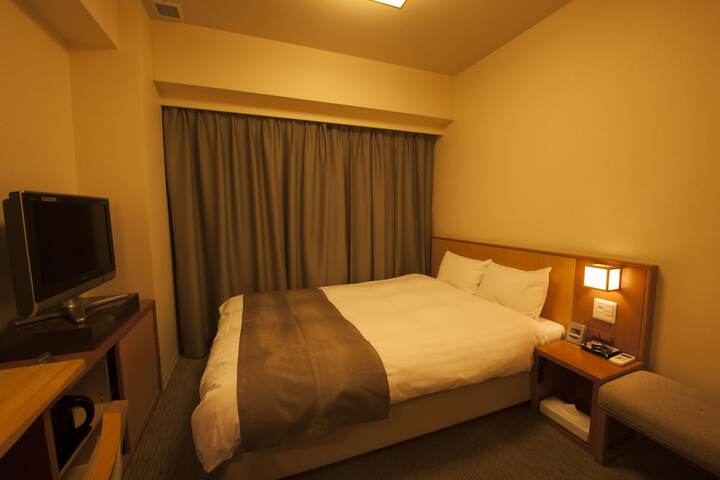 Room 3 of 57