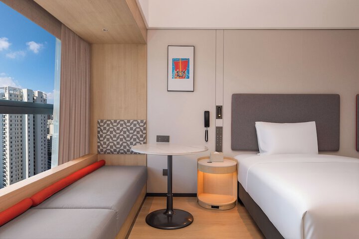 Room 10 of 59