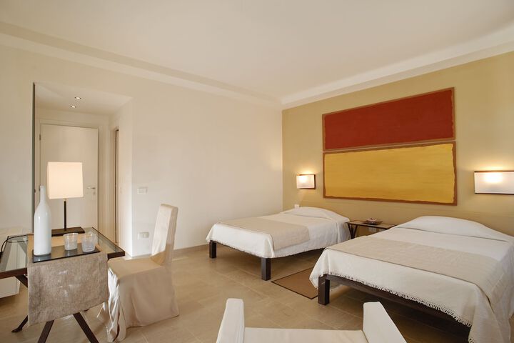 Room 17 of 115