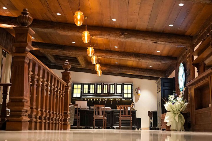 Hotel Interior 6 of 48