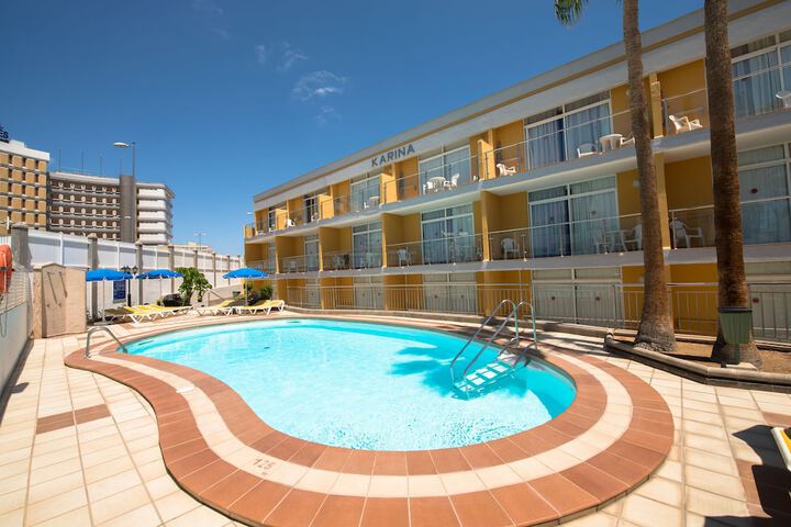 Pool Hotel