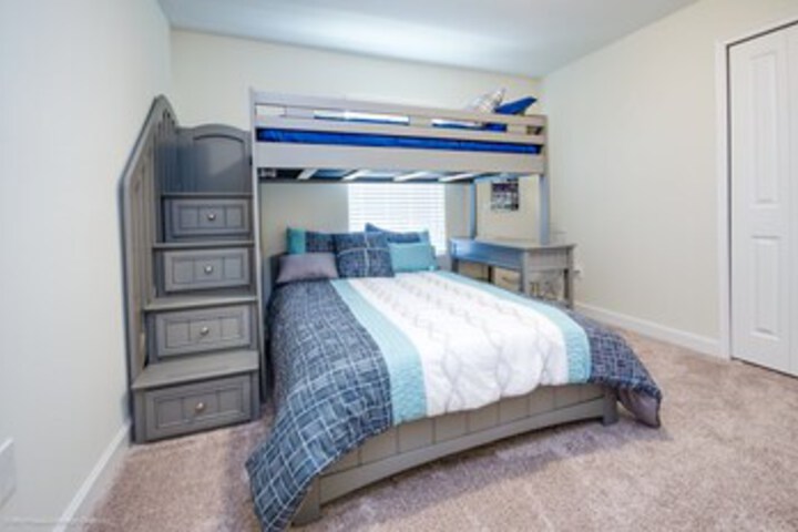 Room 98 of 126