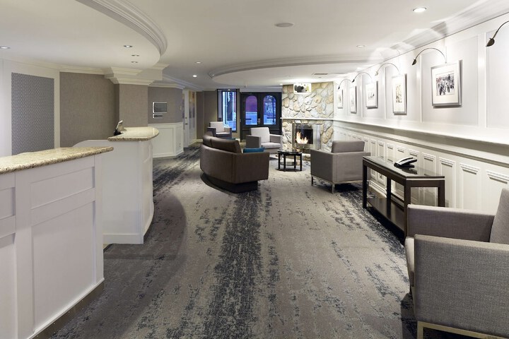 Guest Lobby