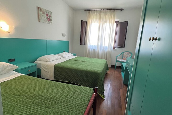 Room 20 of 50