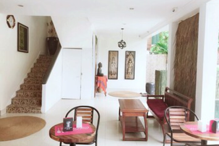 Hotel Interior 11 of 33