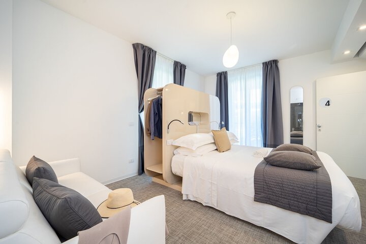 Room 15 of 55