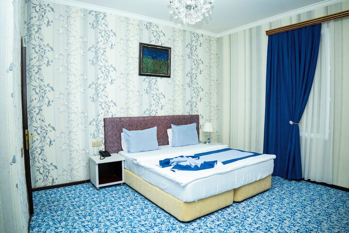 Room 17 of 113