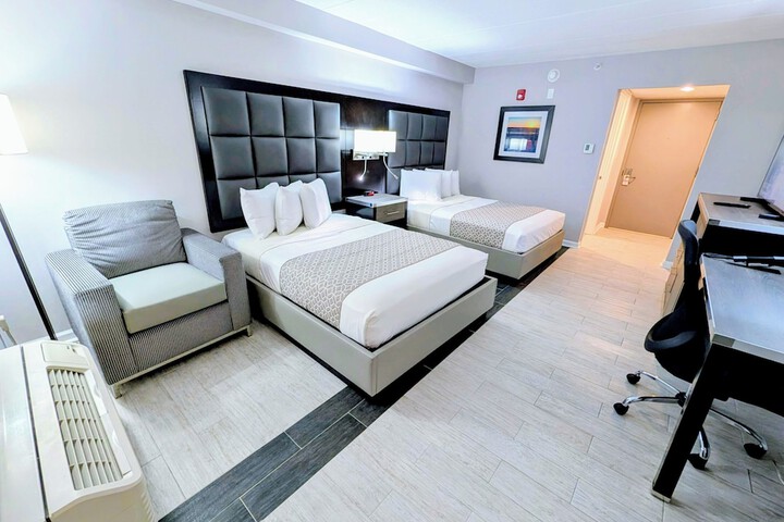 Room 14 of 32