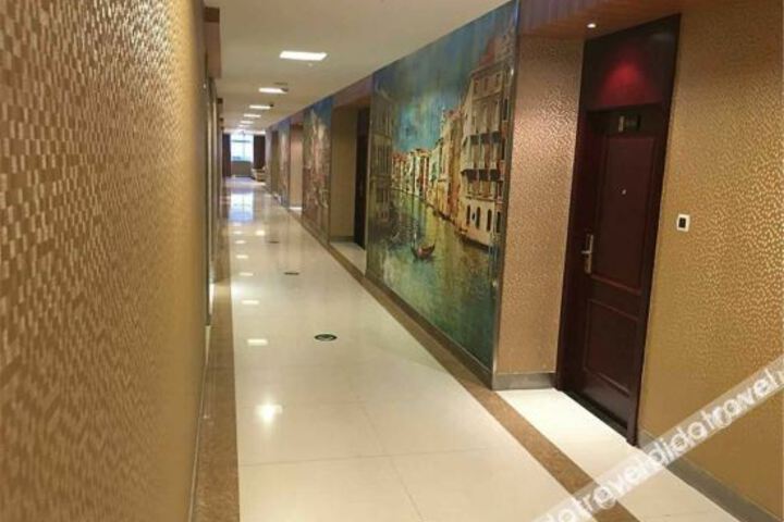 Hotel Interior 5 of 18