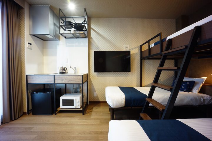 Room 17 of 41