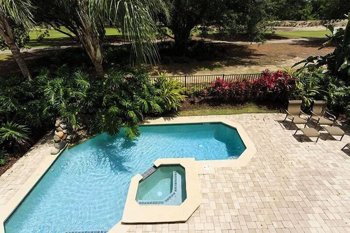 Pool 14 of 34