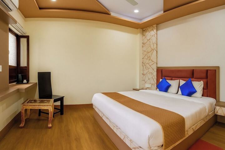 Room 8 of 39