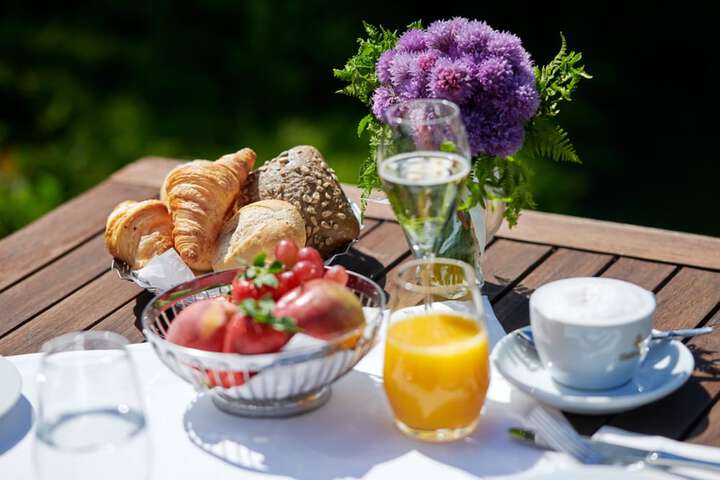 Breakfast/Coffee Service 24 of 31
