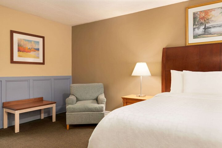 Room 13 of 29