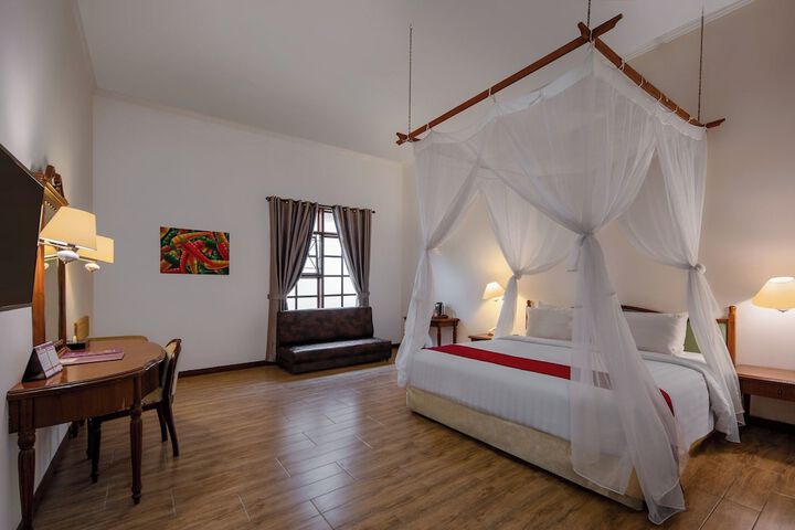 Room 5 of 29