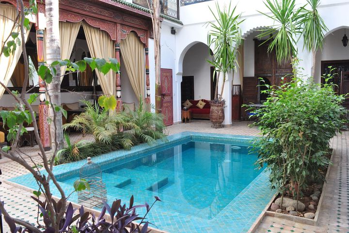Hotel 6 of 107