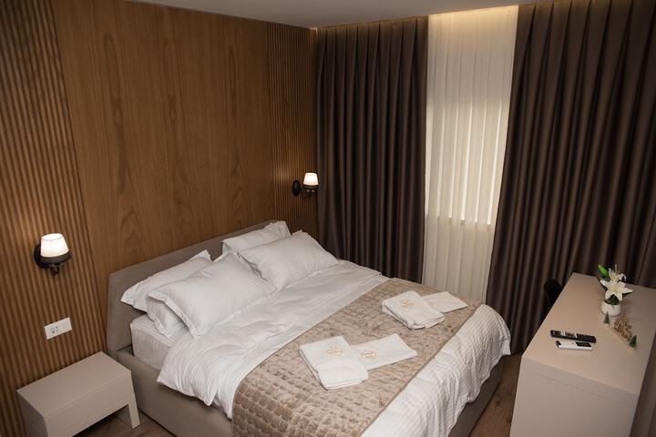 Room 18 of 40