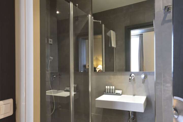 Clean Restrooms