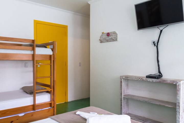 Room 18 of 99