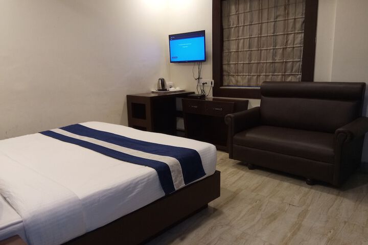 Room 6 of 23