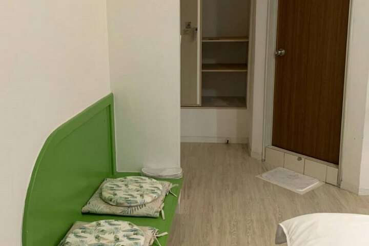 Room 172 of 232