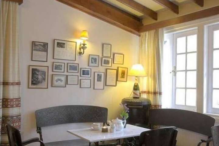 Guest Lobby