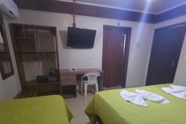 Room 16 of 35