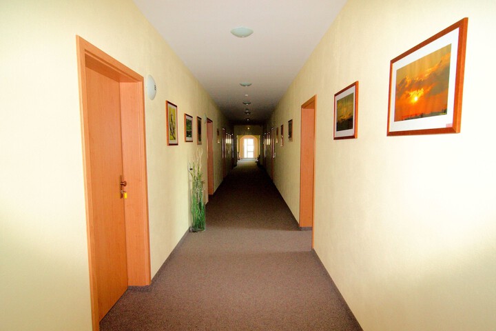 Ballroom/Hall 14 of 17