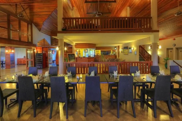 Dining 63 of 73