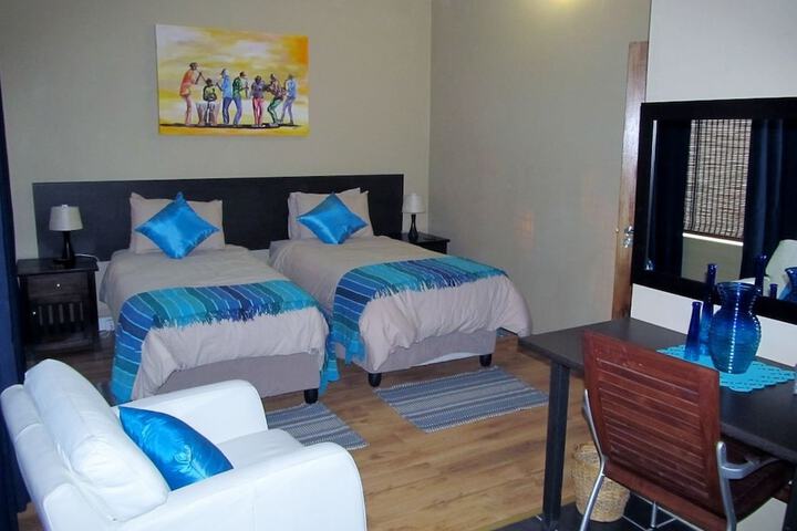 Room 3 of 105