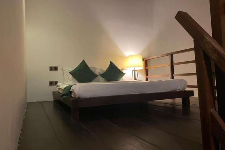 Room 37 of 115