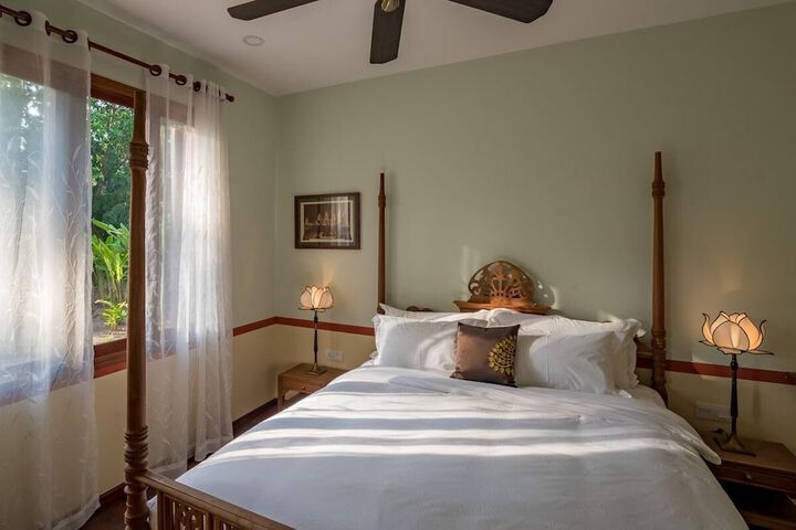 Room 9 of 40