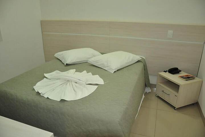 Room 8 of 42