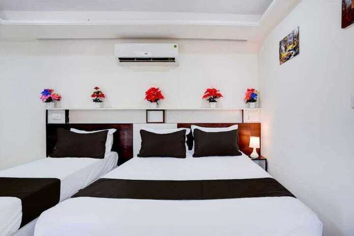 Room 2 of 5