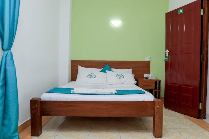 Room 10 of 52