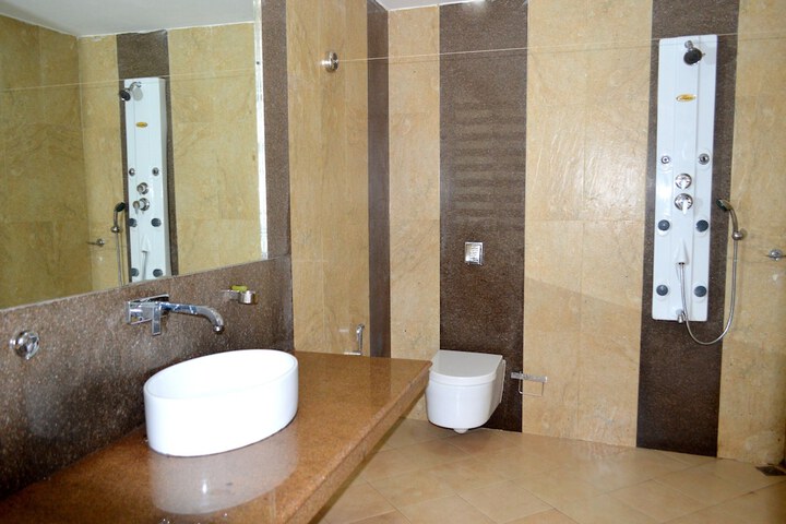 Room 17 of 21