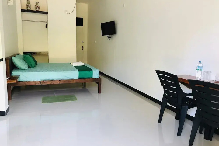 Room 2 of 21