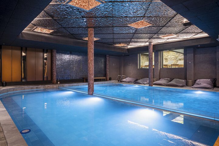 Pool 173 of 254