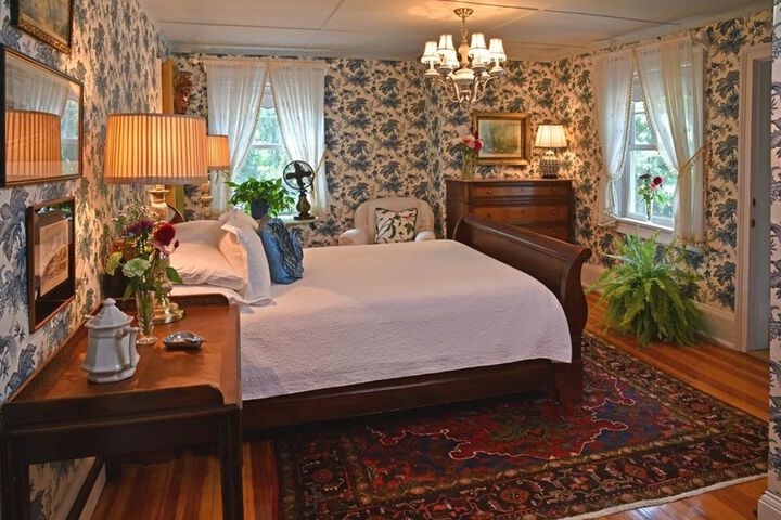 Room 22 of 48
