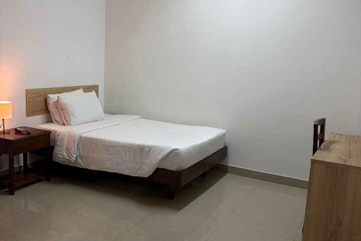 Room 25 of 36