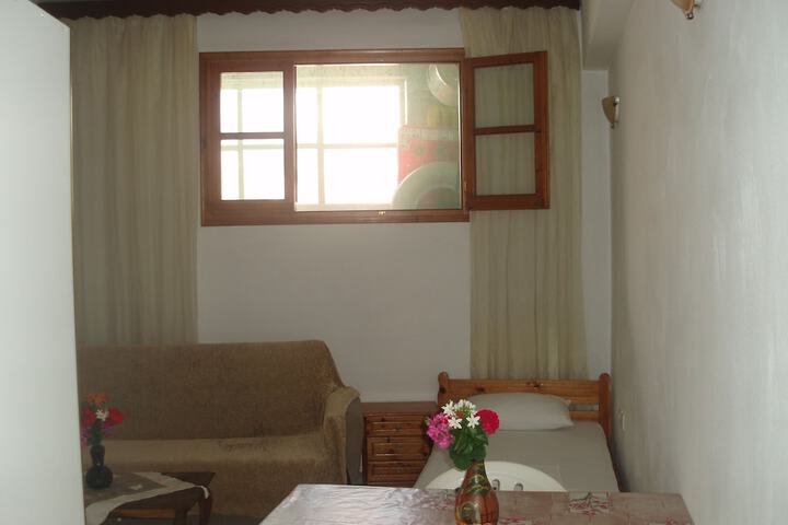 Room 3 of 57
