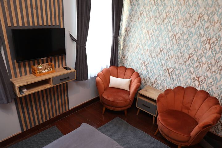 Room 35 of 118