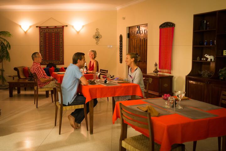 Dining 37 of 56