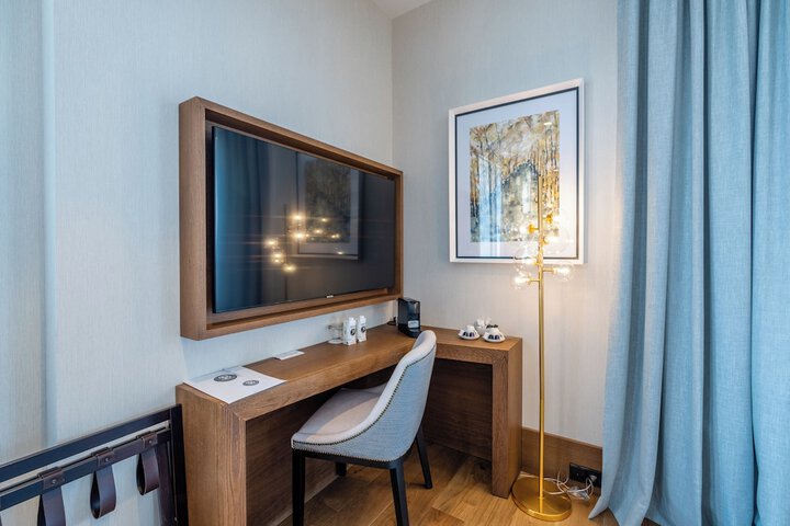 Room 42 of 64